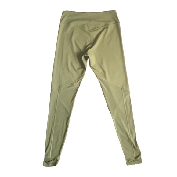 Lululemon Nulu Crisscross Mesh Stirrup Tights - Picture 4 of 8